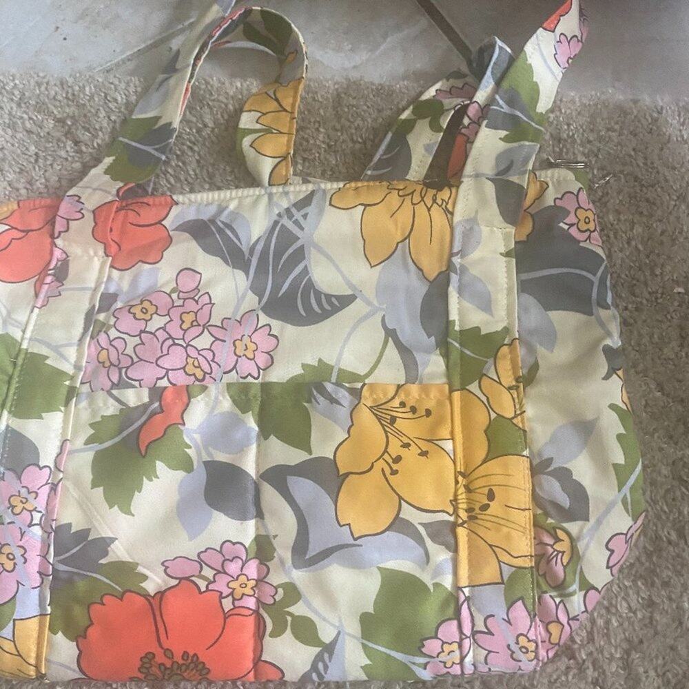 Lindsay Womens Floral Inner Pocket Tote Handbags Multicolor